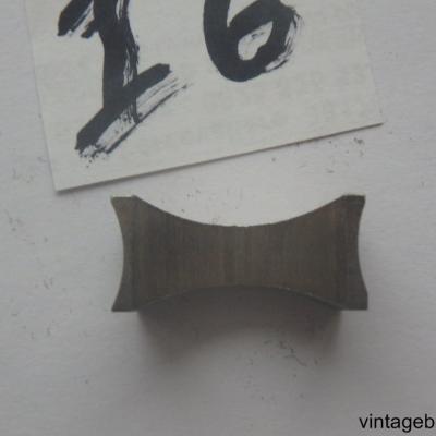 Entretoise de bases en acier usiné (22mm)