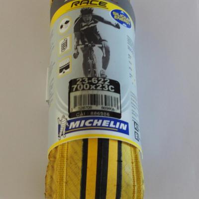 MICHELIN Tyre Axial Pro yellow / black 700 - 23 NOS