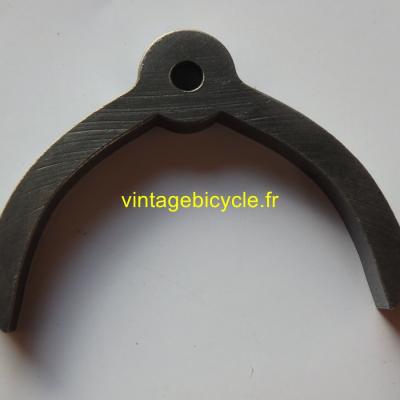 BRAKE CABLE BRIDGE STEEL  WITH HOUSING CABLE STOP FOR SEATSTAY